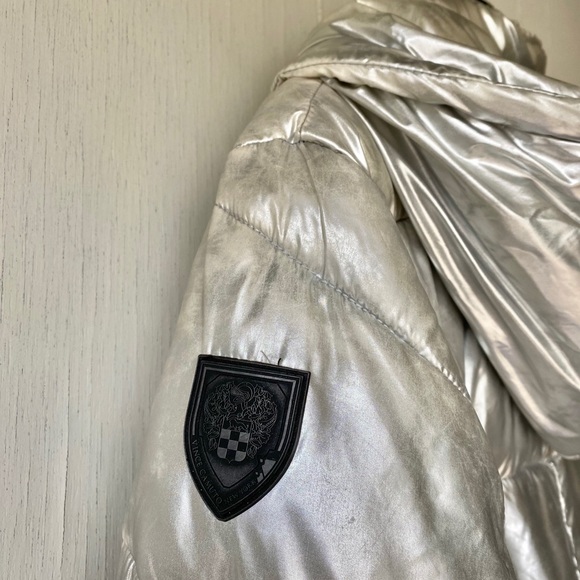 Vince Camuto Silver Puffer Coat with hood - Picture 3 of 4